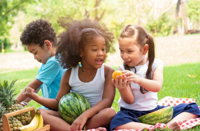kids with fruit